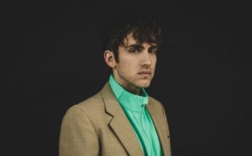 Andrew Combs – Ideal Man