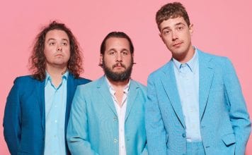 Born Ruffians – I Fall In Love Every Night