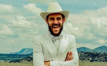 Robert Ellis – Passive Aggressive