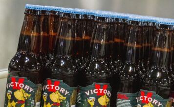 Holiday Hops 2022 Day 7: Victory Beer’s Merry Monkey & Delirium Brewery’s Noel